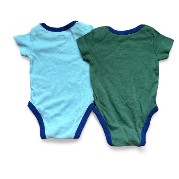 Nike 6 month onsie set of two - Picture 3 of 3